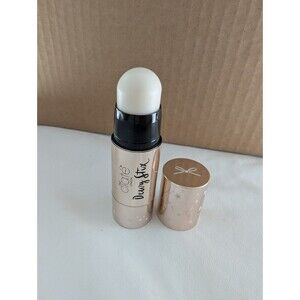 CIATE LONDON 
Dewy Stix - Luminous Highlighting Balm glow cream stick